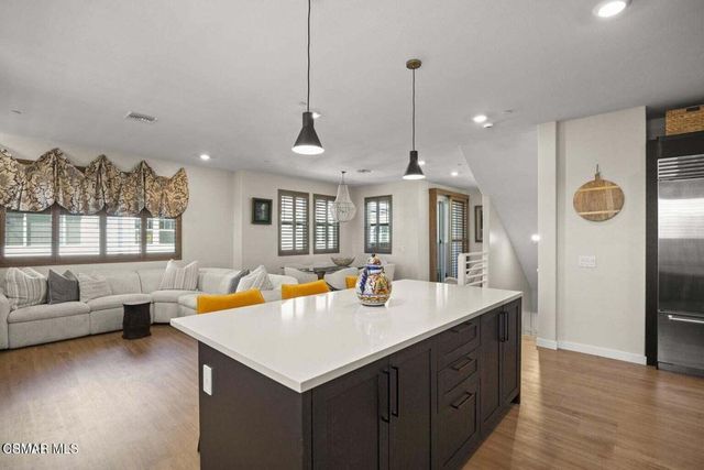 2460 Haley Point Drive 105, Ventura, CA 93003