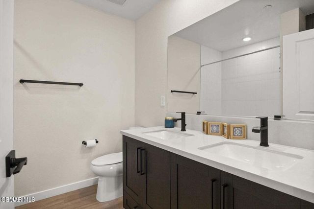 2460 Haley Point Drive 105, Ventura, CA 93003