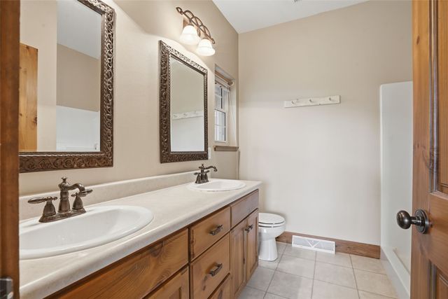 3451 Pleasant Creek Road, Palo, IA 52324