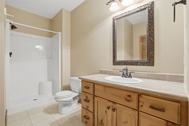 3451 Pleasant Creek Road, Palo, IA 52324