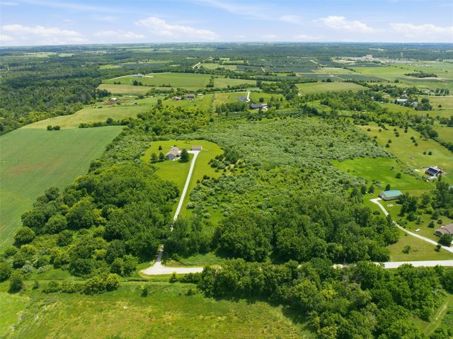 3451 Pleasant Creek Road, Palo, IA 52324