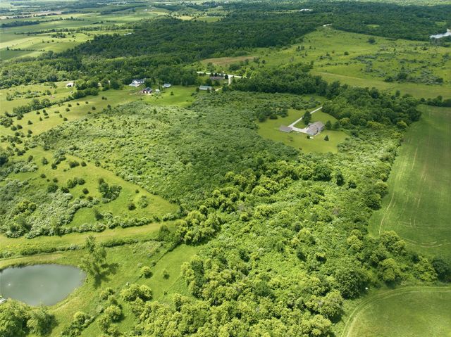 3451 Pleasant Creek Road, Palo, IA 52324
