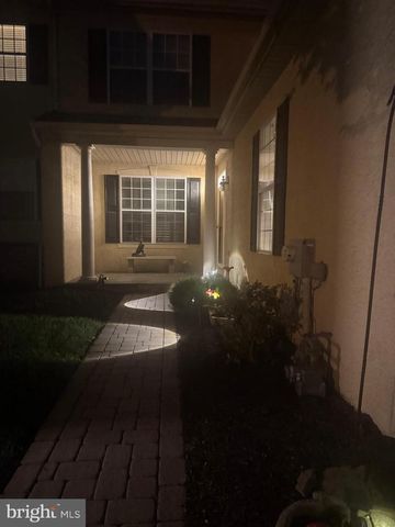 562 FARMDALE CIR, Blue Bell, PA 19422