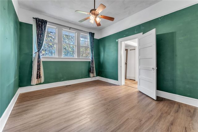 400 King Street, Easley, SC 29640