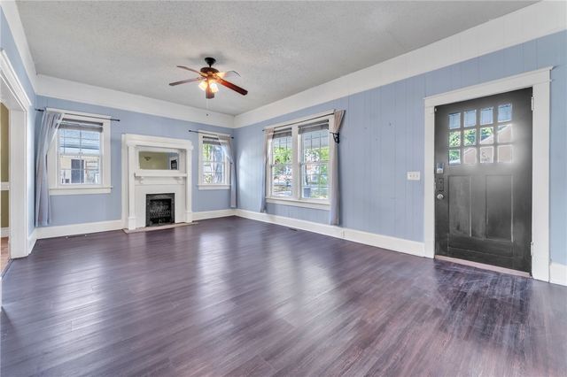 400 King Street, Easley, SC 29640