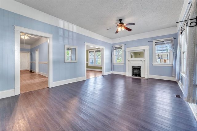 400 King Street, Easley, SC 29640