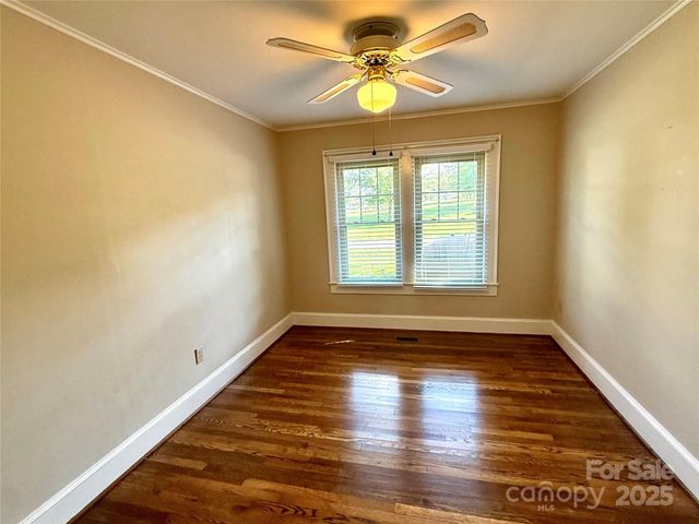 2550 Lail Road, Glen Alpine, NC 28655