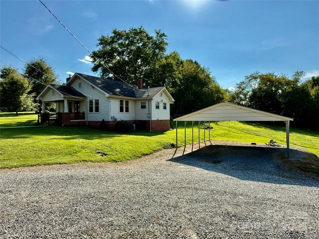 2550 Lail Road, Glen Alpine, NC 28655