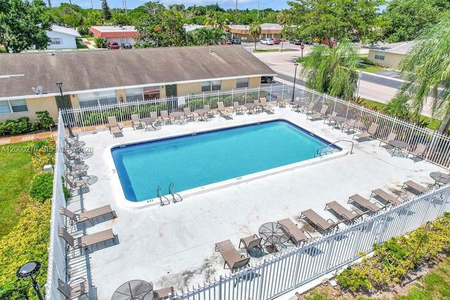 6951 SW 7th St, Margate, FL 33068