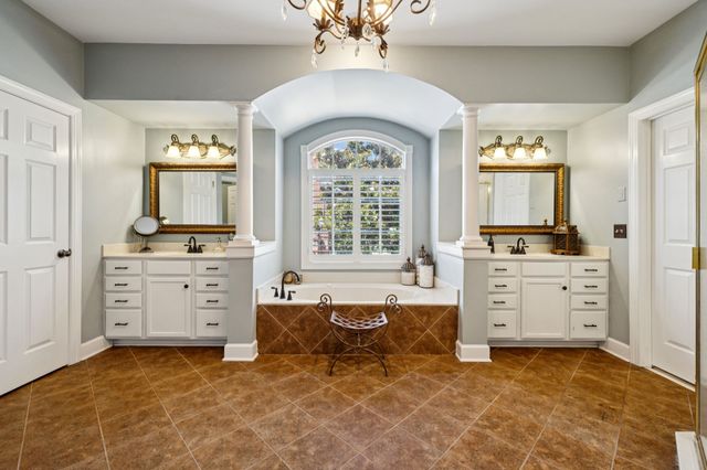 1790 Northumberland Dr, Brentwood, TN 37027