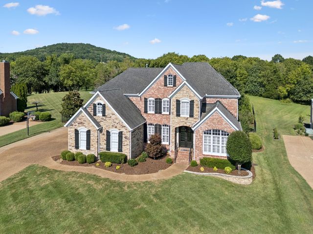 1790 Northumberland Dr, Brentwood, TN 37027