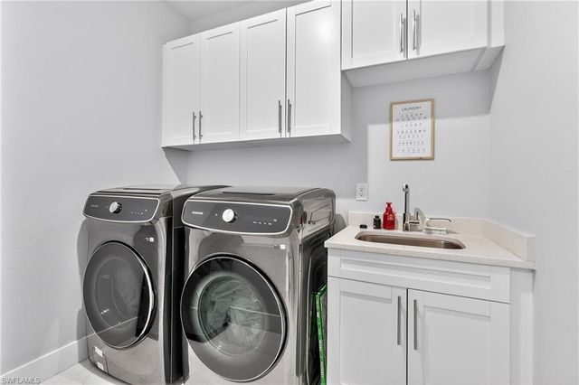 118 NW 2nd AVE, Cape Coral, FL 33993