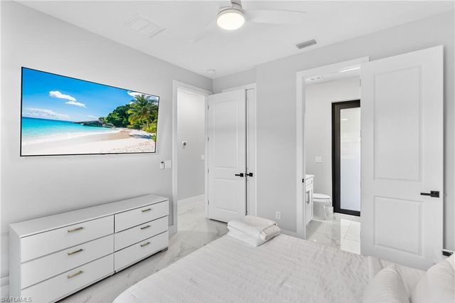 118 NW 2nd AVE, Cape Coral, FL 33993