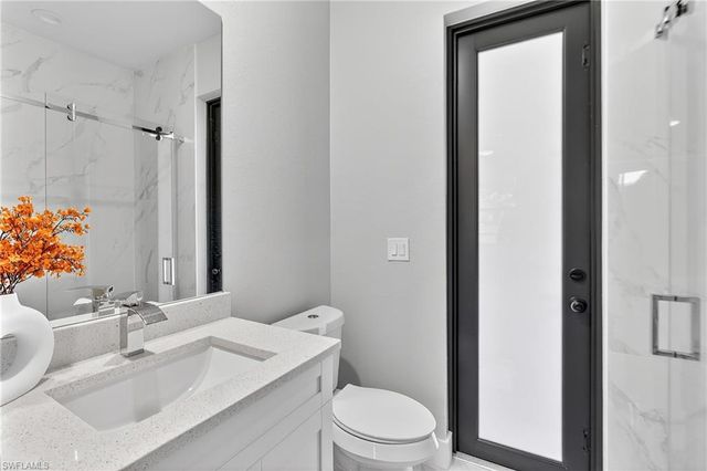 118 NW 2nd AVE, Cape Coral, FL 33993