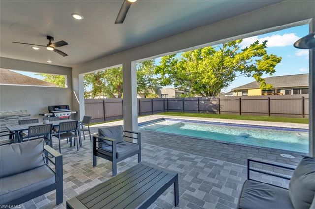 118 NW 2nd AVE, Cape Coral, FL 33993