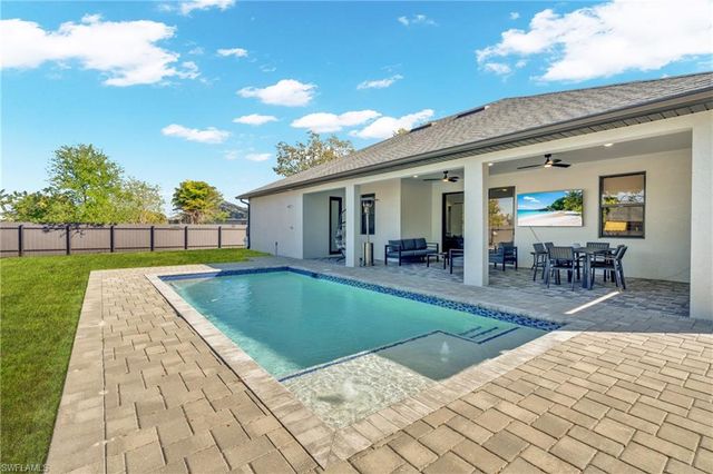 118 NW 2nd AVE, Cape Coral, FL 33993