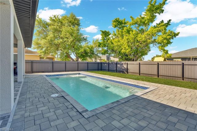 118 NW 2nd AVE, Cape Coral, FL 33993