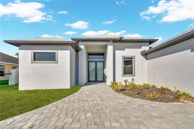 118 NW 2nd AVE, Cape Coral, FL 33993