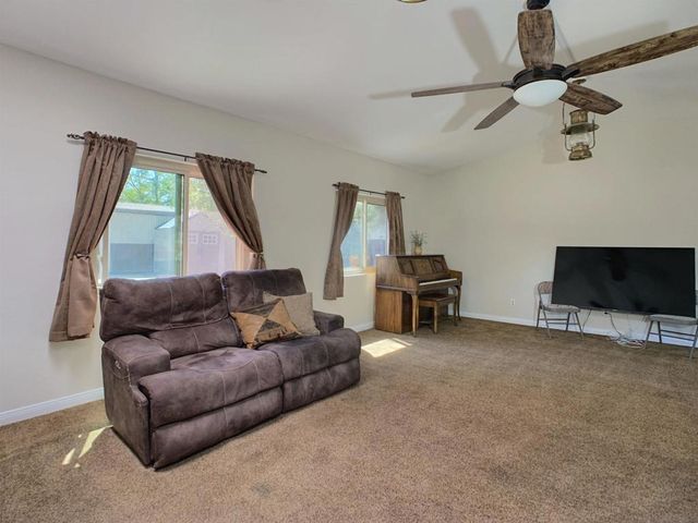 12706 Julian Ave, Lakeside, CA 92040
