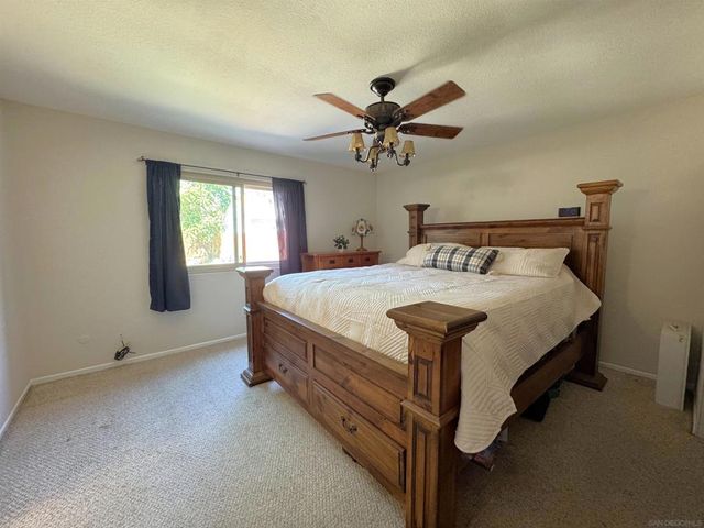12706 Julian Ave, Lakeside, CA 92040