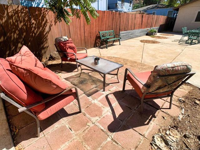 12706 Julian Ave, Lakeside, CA 92040