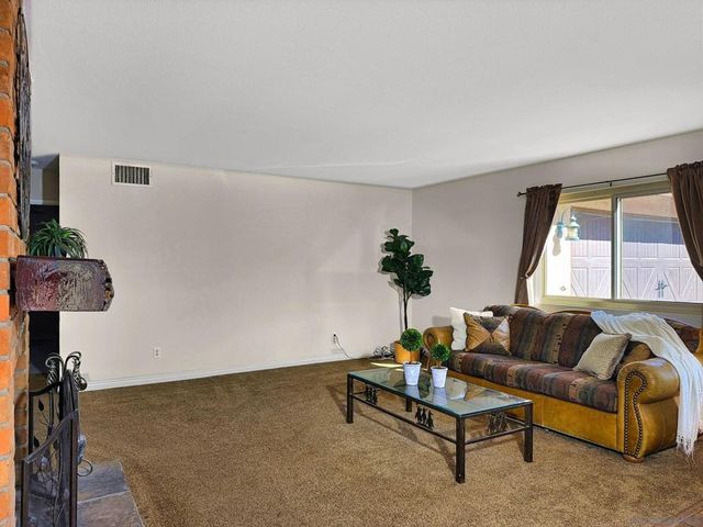12706 Julian Ave, Lakeside, CA 92040