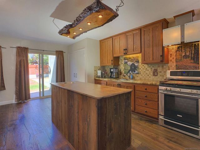 12706 Julian Ave, Lakeside, CA 92040