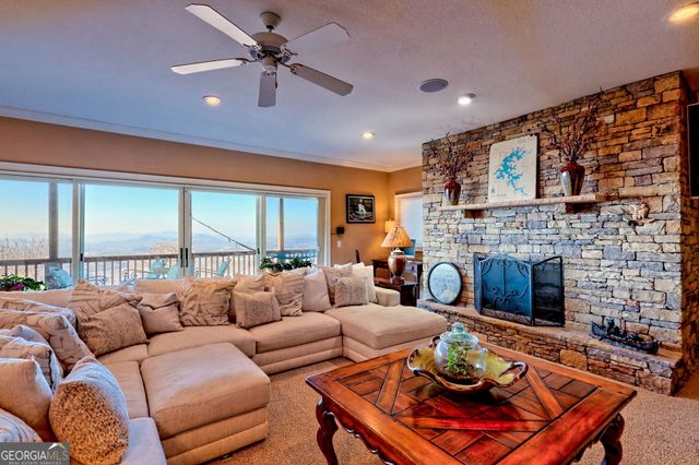 1212 Double Knob Drive E, Hayesville, NC 28904