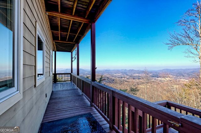 1212 Double Knob Drive E, Hayesville, NC 28904