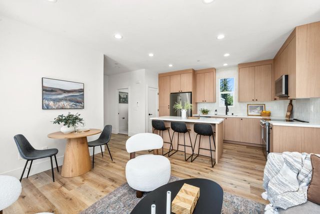 3005 U St, Sacramento, CA 95817