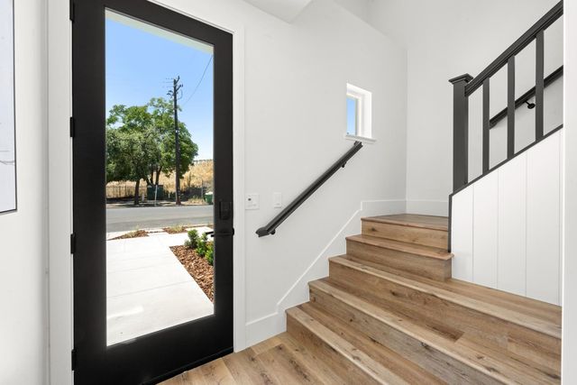 3005 U St, Sacramento, CA 95817