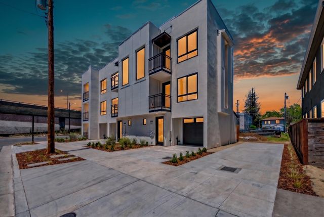 3005 U St, Sacramento, CA 95817