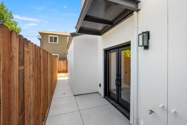 3005 U St, Sacramento, CA 95817