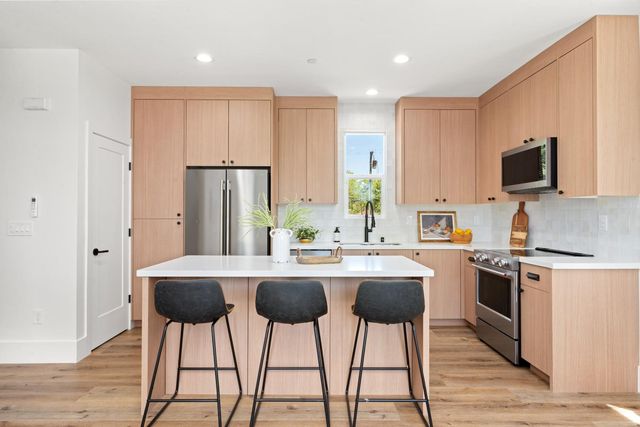 3005 U St, Sacramento, CA 95817