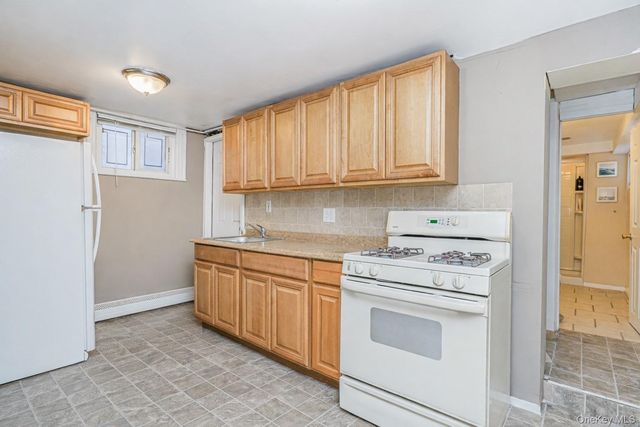 2071 E 35th Street, Brooklyn, NY 11234