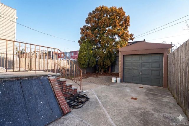 2071 E 35th Street, Brooklyn, NY 11234