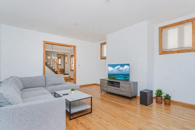 2071 E 35th Street, Brooklyn, NY 11234