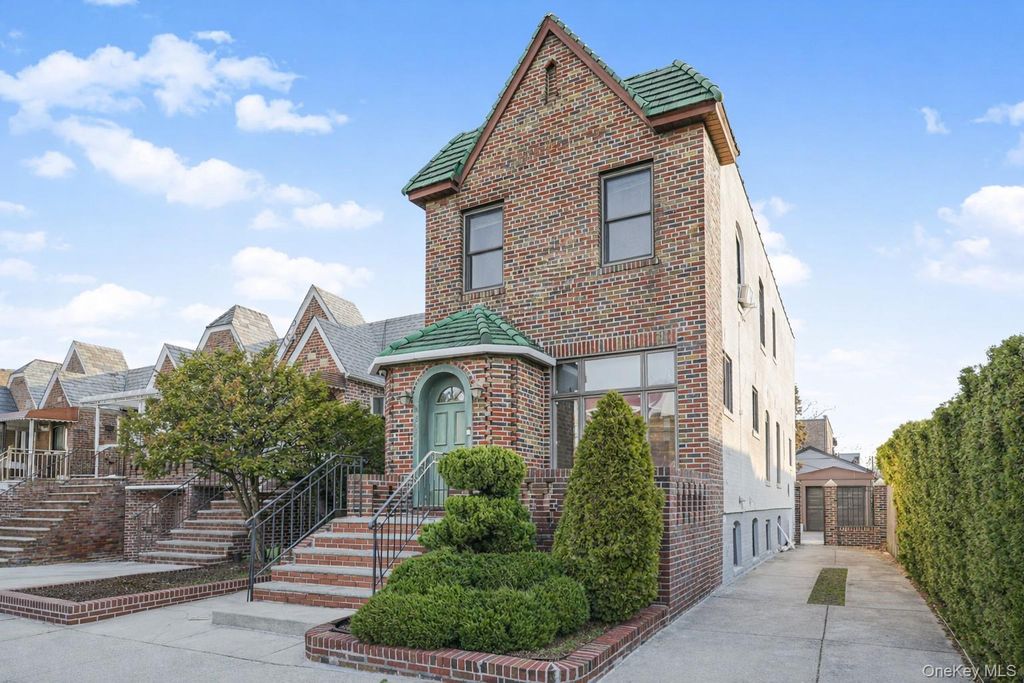 2071 E 35th Street, Brooklyn, NY 11234