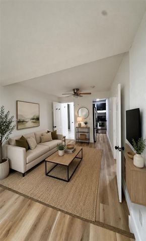 1613-1615 NW 45th St, Miami, FL 33142