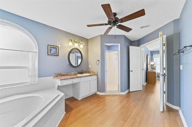 124 COUNTRY LAKES CIRCLE, Groveland, FL 34736