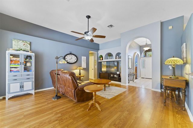 124 COUNTRY LAKES CIRCLE, Groveland, FL 34736