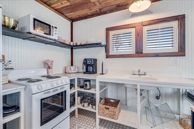 340 N Alister St 9, Port Aransas, TX 78373