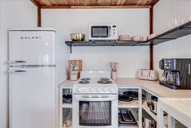 340 N Alister St 9, Port Aransas, TX 78373