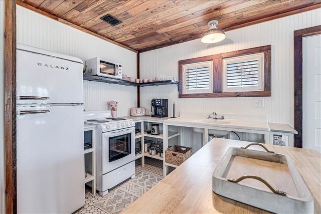 340 N Alister St 9, Port Aransas, TX 78373