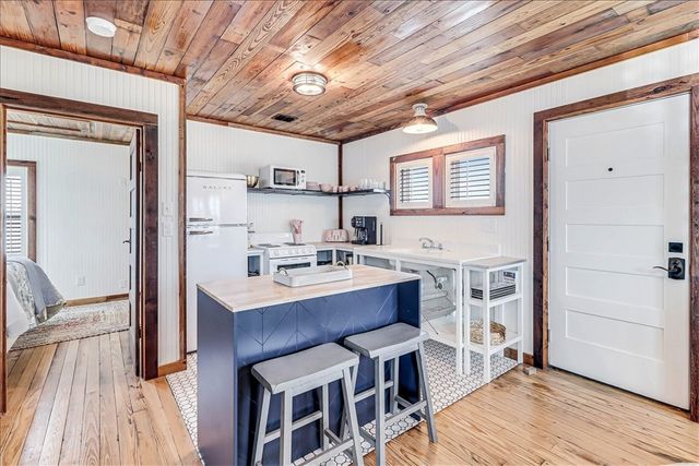 340 N Alister St 9, Port Aransas, TX 78373