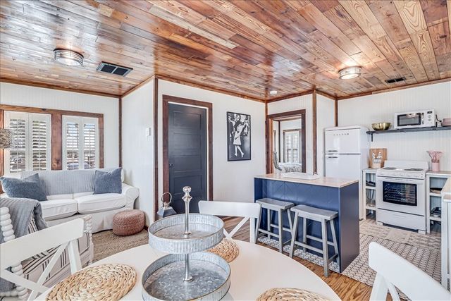 340 N Alister St 9, Port Aransas, TX 78373