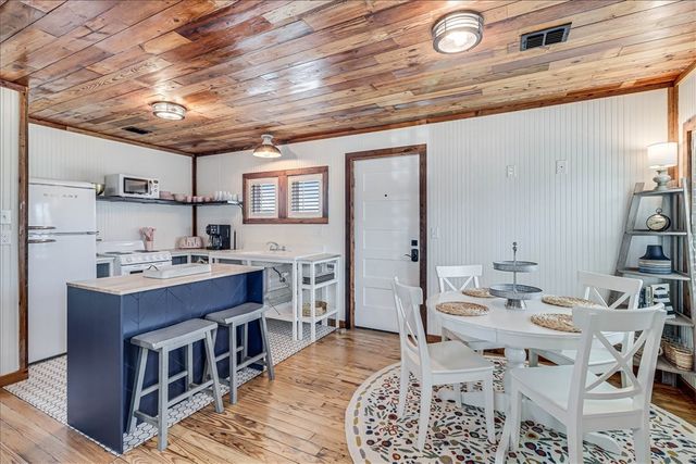 340 N Alister St 9, Port Aransas, TX 78373