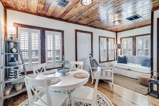 340 N Alister St 9, Port Aransas, TX 78373