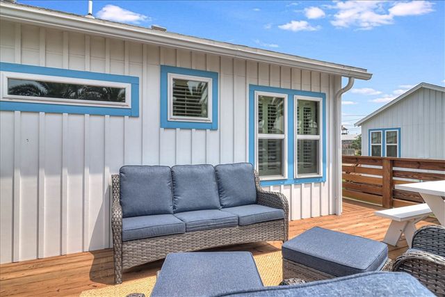 340 N Alister St 9, Port Aransas, TX 78373