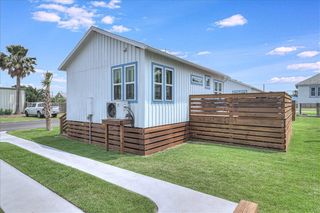 340 N Alister St 9, Port Aransas, TX 78373